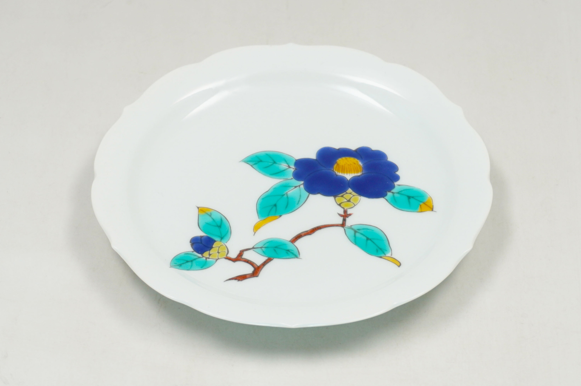 青椿四寸輪花皿 - 有田焼 窯元伊兵衛