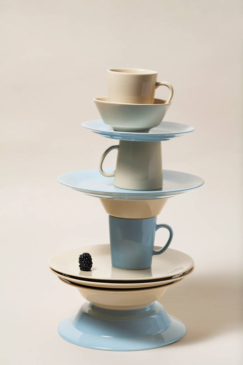 マイニオ プレート 19cm ウィンターブルー｜ イッタラ＆アラビア公式