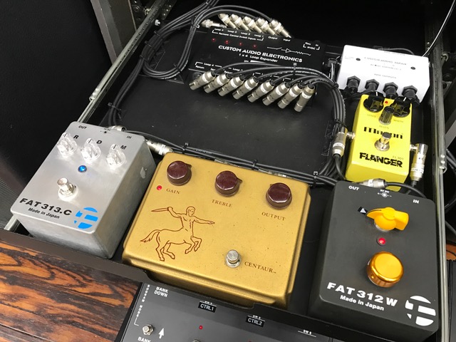新宿店ペダルホリック×Custom Audio Japan！素晴らしいラックシステム