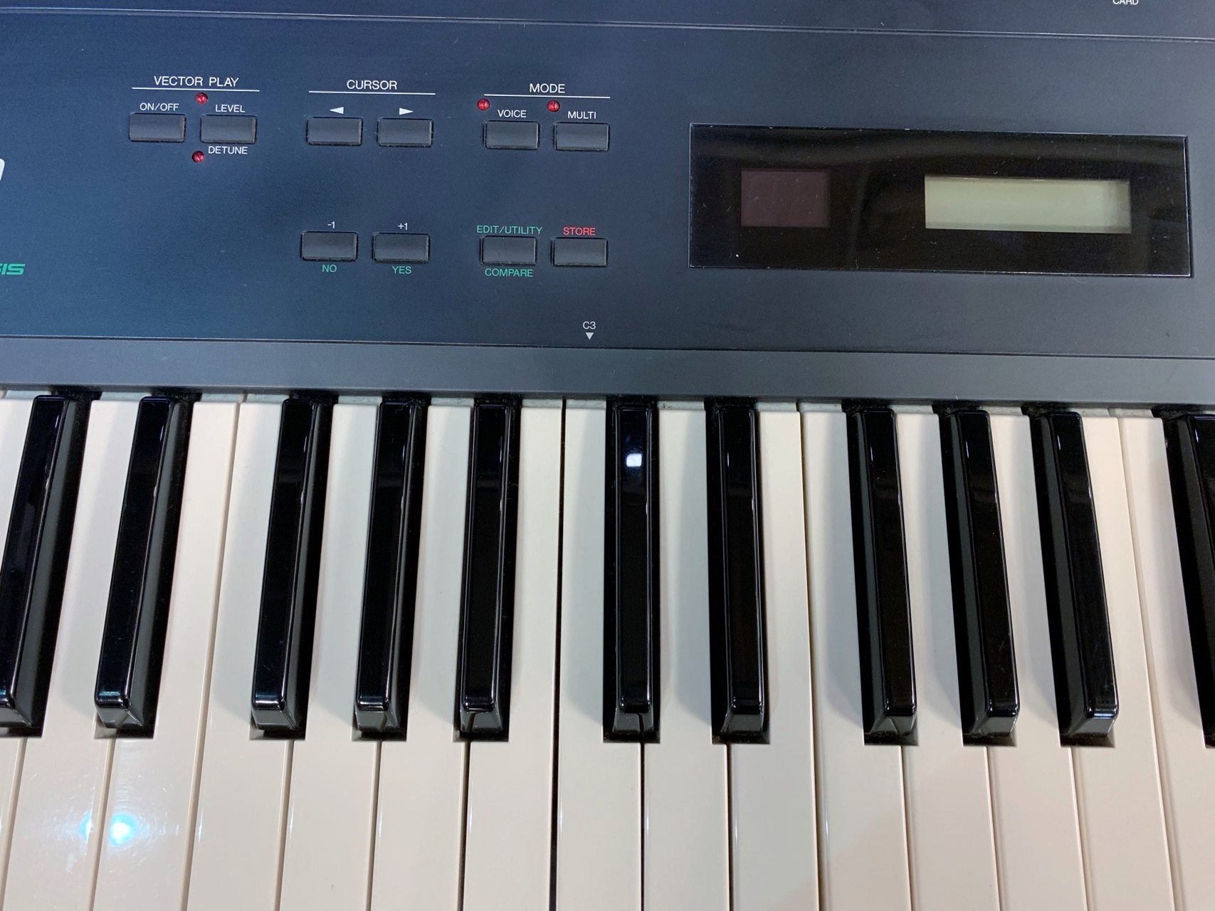 エモすぎるおてごろシンセ #今週の逸品 | イシバシ楽器スタッフブログ