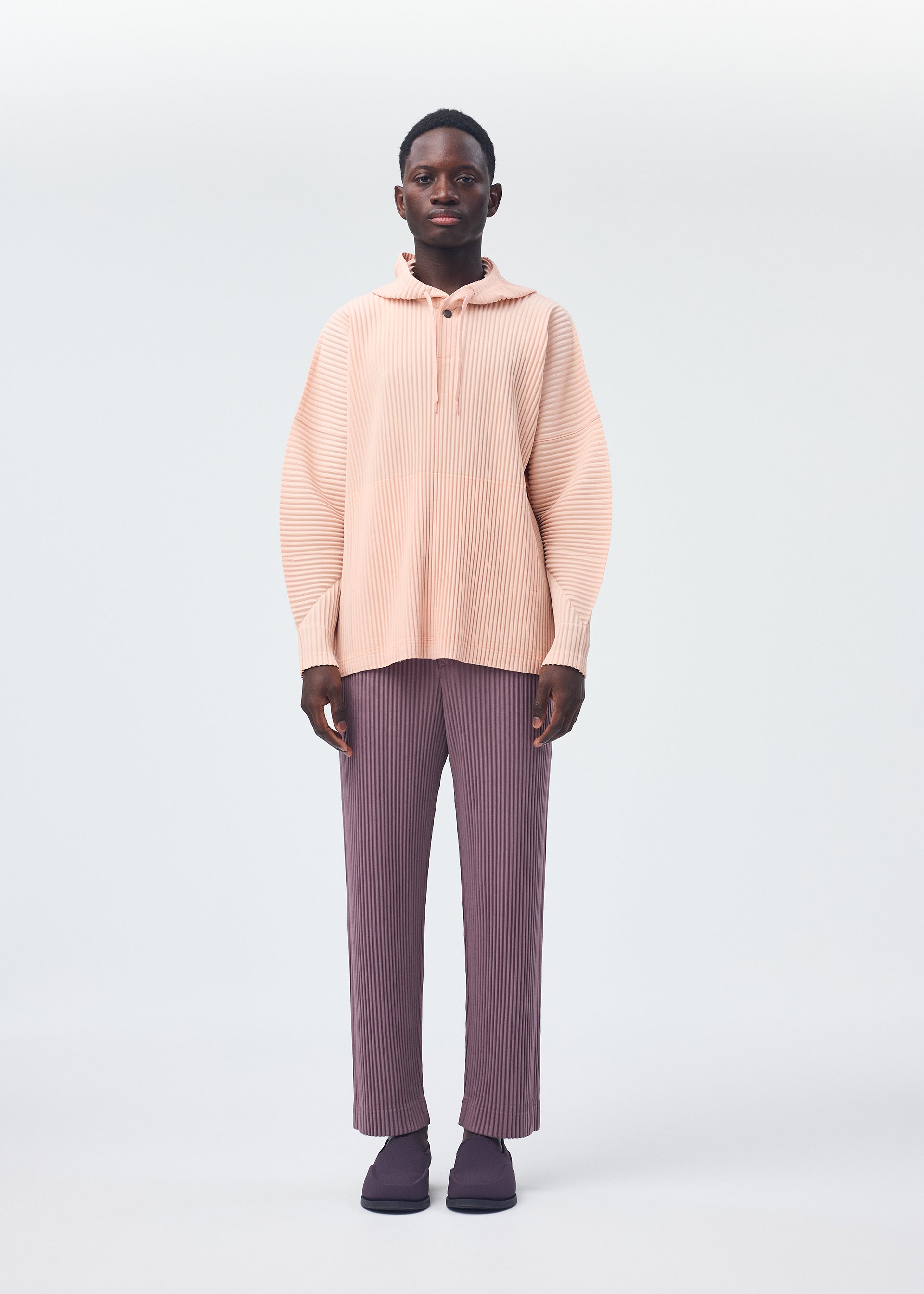 メンズ／トップス – Page 3 – isseymiyake.com