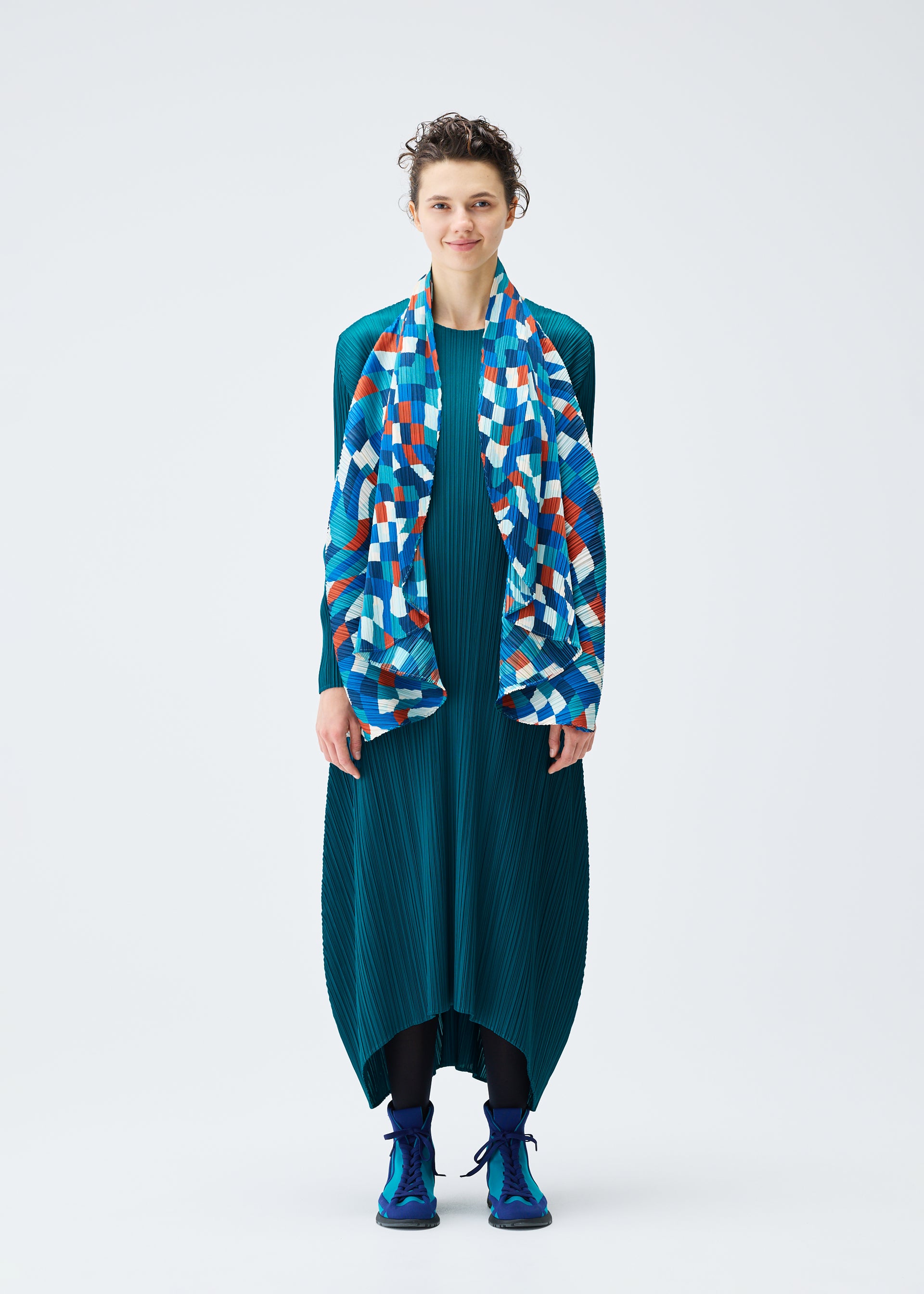 PLEATS PLEASE ISSEY MIYAKE – Page 4 – isseymiyake.com