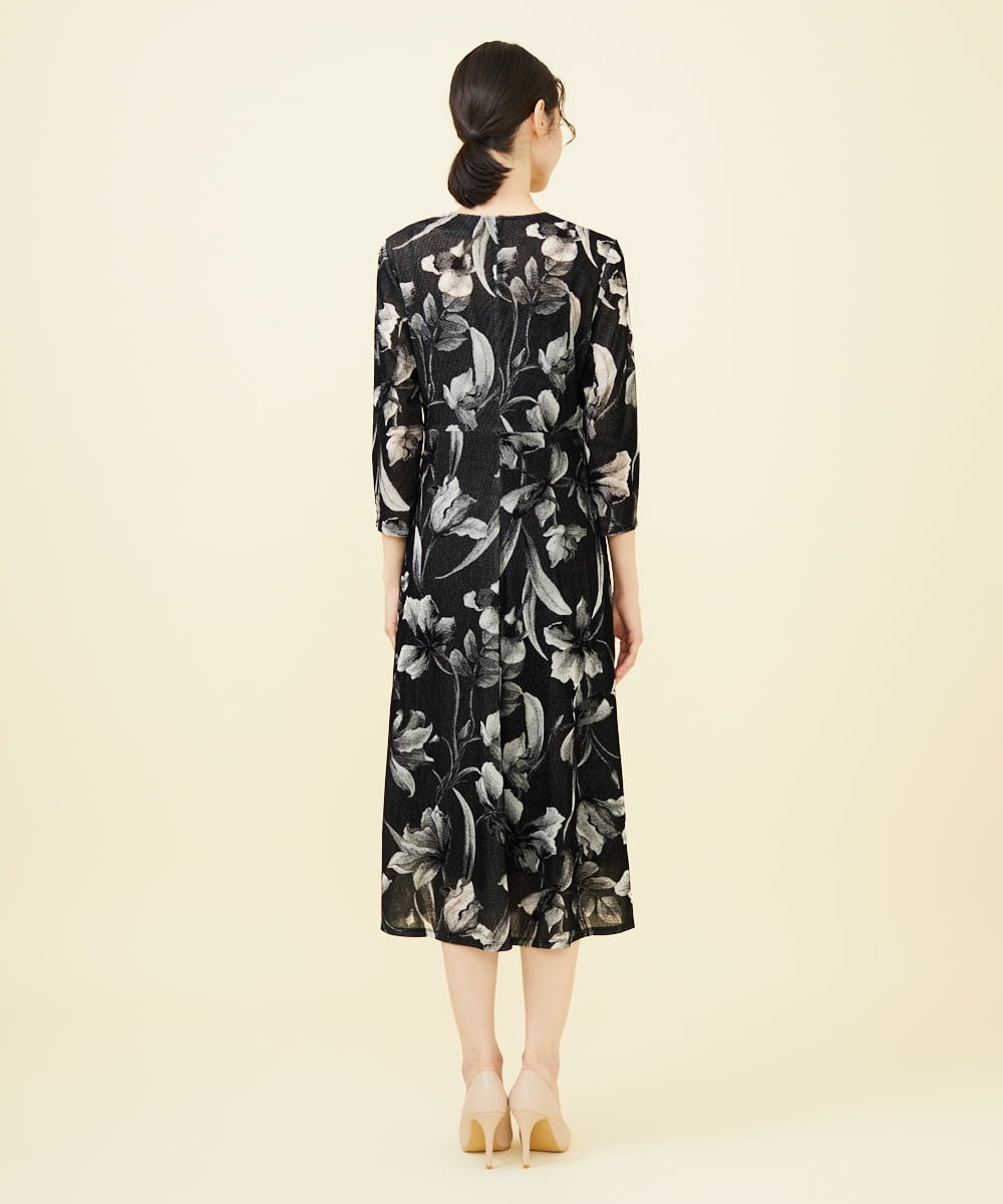 モノトーンフラワーフロッキードレス(ドレス) | Sybilla(シビラ