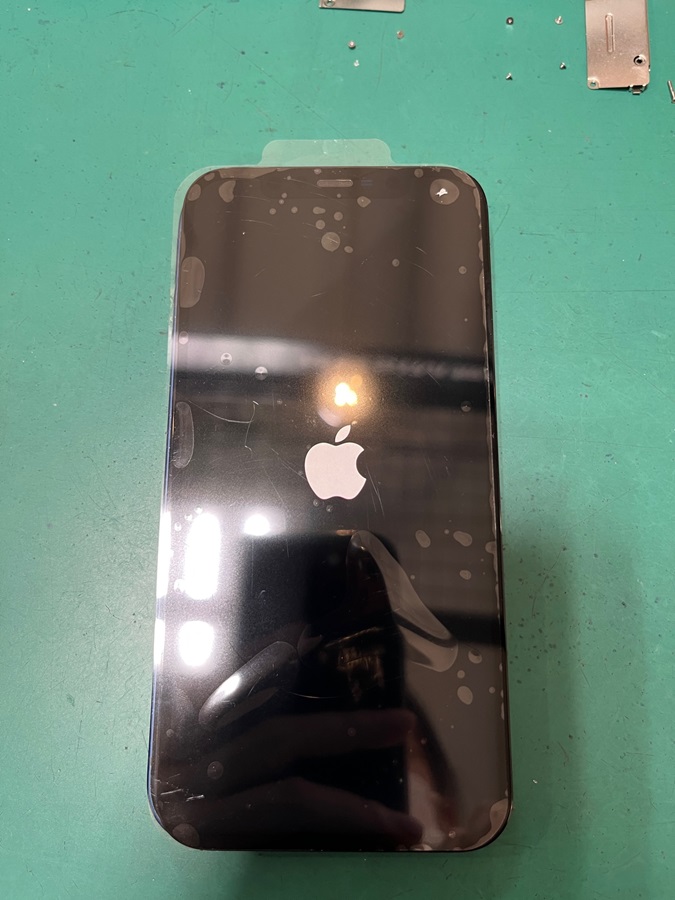 iPhone12液晶交換の修理事例ご紹介！ | iPhone修理アイサポ 修理事例