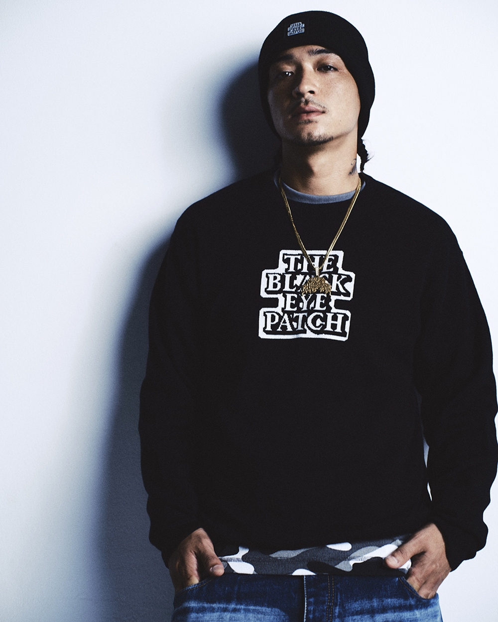 BlackEyePatch/OG LABEL KNIT SWEATER（BLACK） - JONAS