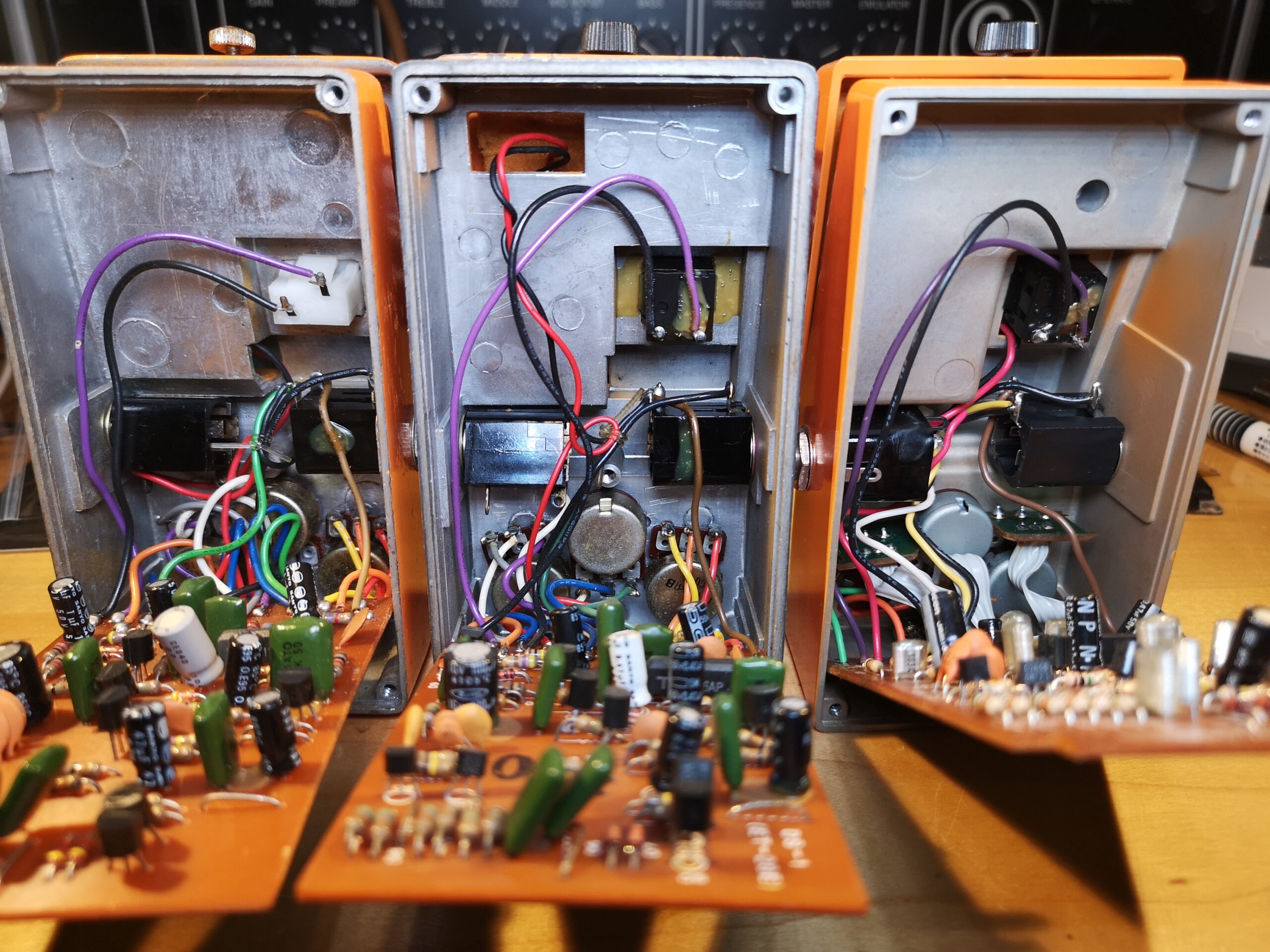 BOSS DS-1日本製銀ネジと台湾製の音の差に表れないw違いを確認したら