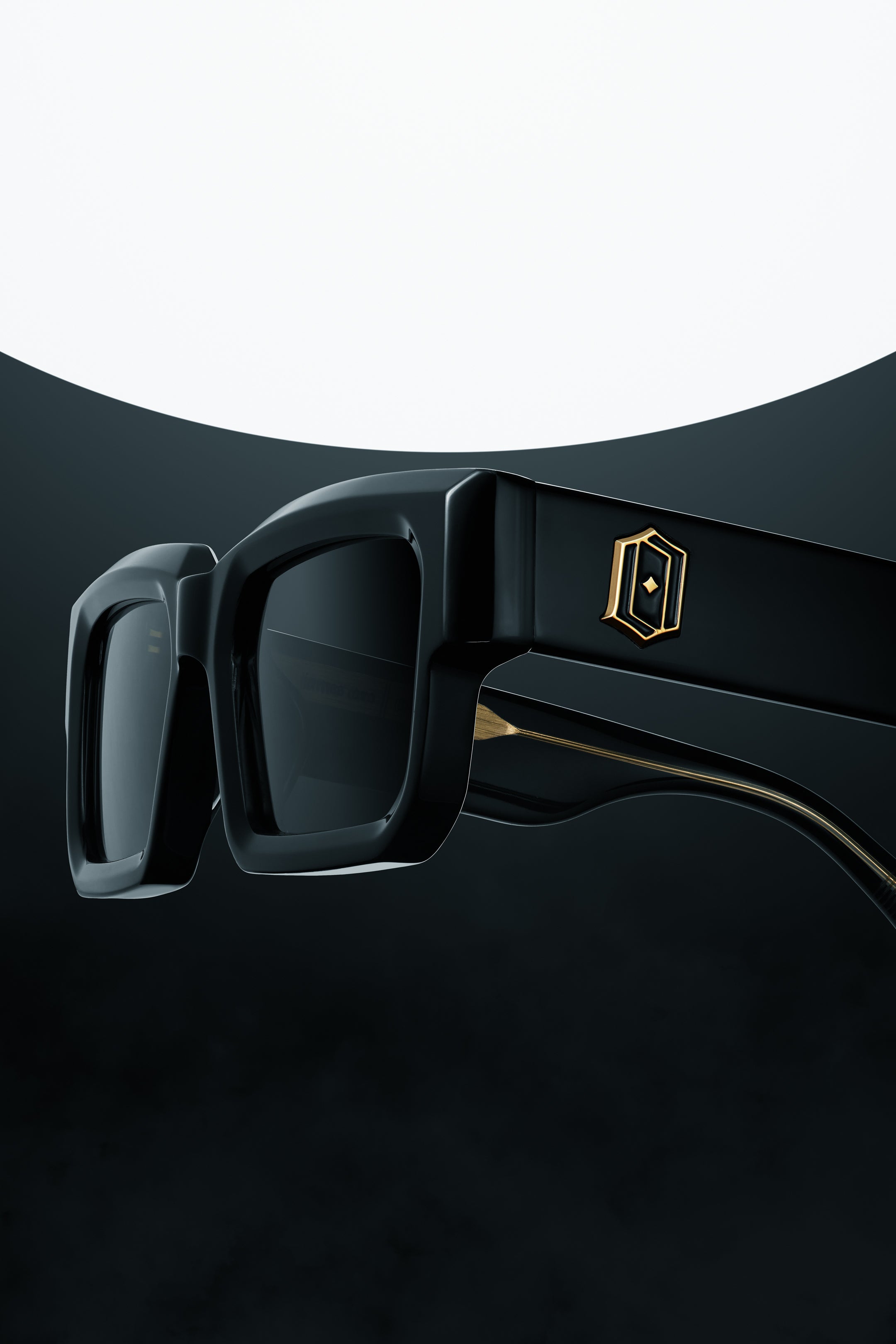 MATTE BLACK VENOM – JAMES ORO