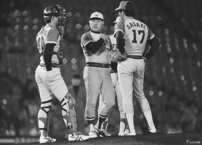 岡本伊三美 1931年、大阪市出身。京都…：プロ野球の歴代首位打者