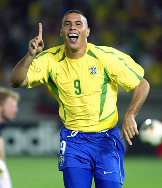 ロナウド（ブラジル）＝FW W杯成…： 歴代最強イレブン 隠れスタメン