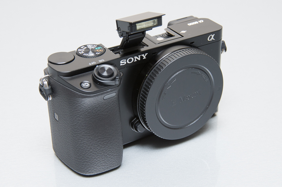 Sony α6000 ファーストインプレッション 改善されたUIと高速AFが嬉しい