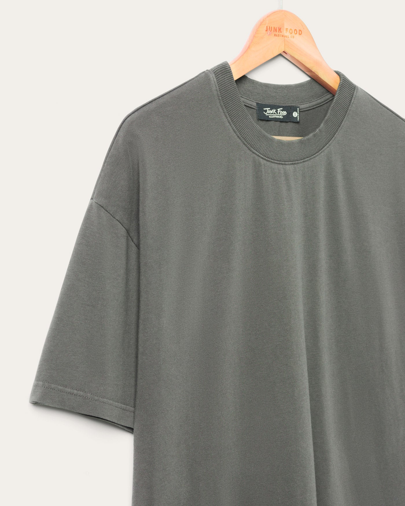 Heavyweight Tee – Junk Food Clothing