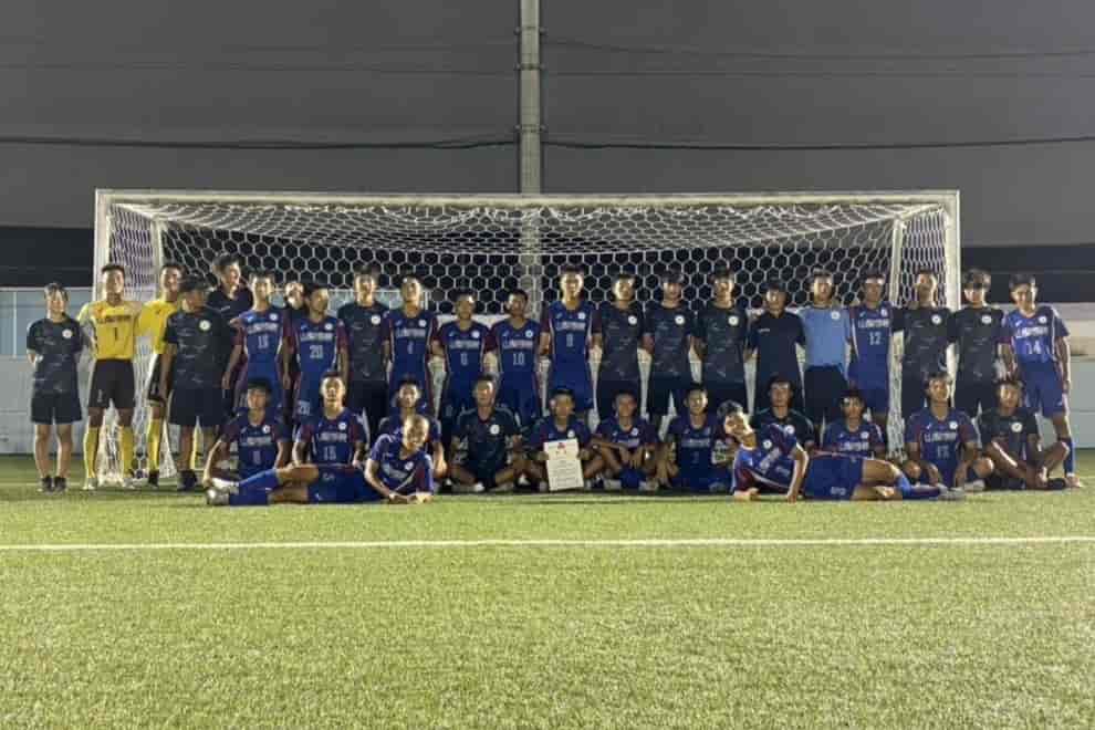 優勝写真掲載】2025年度 山梨県高校サッカー1年生大会 優勝は山梨学院