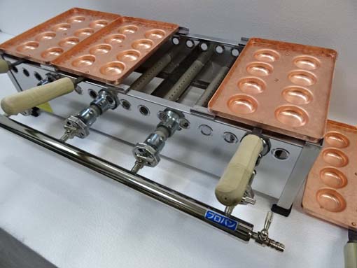 明石焼き器（手打ち銅板鍋付） 8穴x4連