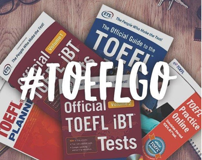 初めてのTOEFL iBTテストの受験に！自分に合った公式教材はどれ