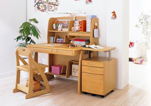 ニュースリリース | 「2008年オカムラジュニアデスク」新発売 | 株式