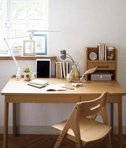 ニュースリリース | オカムラ2019年シーズン向けスタディデスクを発売