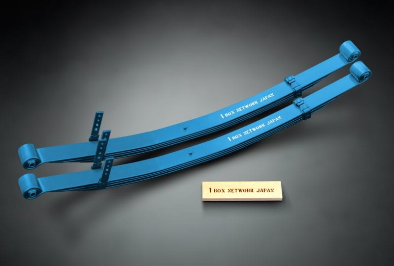 200系ハイエースの乗り心地改善には、コンフォートリーフへの交換が