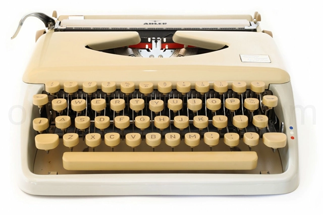 TRIUMPH-ADLER Tippa 中古タイプライター（エコノミー品質）｜タイプ