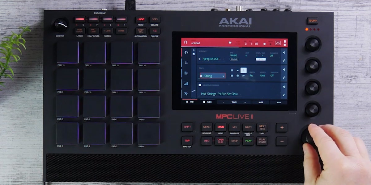 AKAI黄金期が再到来。MPC LIVE 2が生み出す現代のミュージックシーン