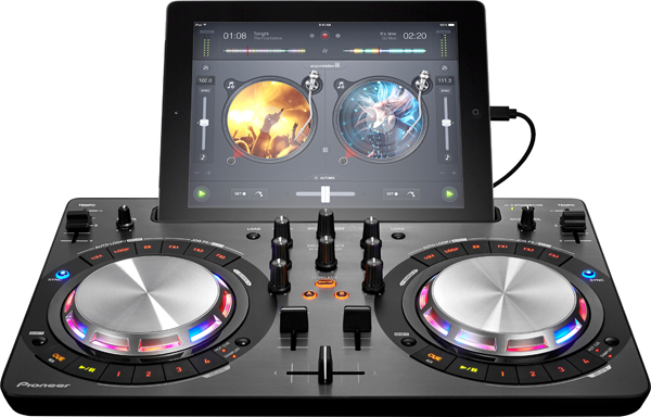 Pioneer DJのPCDJコントローラーDDJ-WEGO3-Rの紹介ページです。