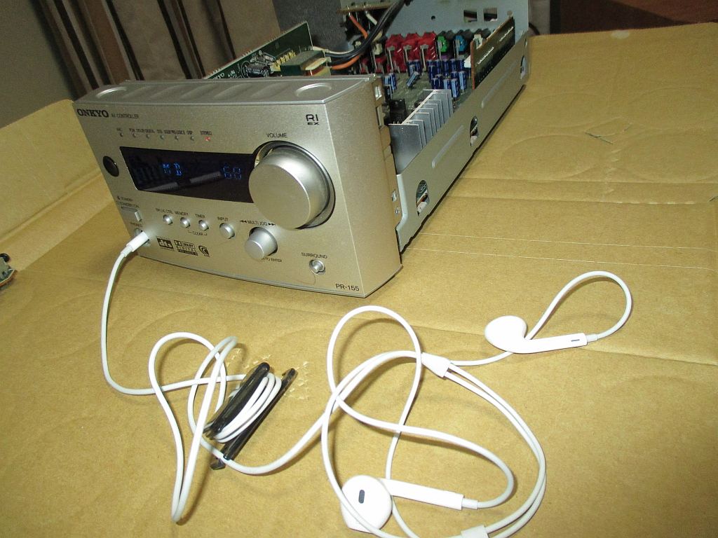 アンプ(ONKYO PR-155)が壊れた – 趣味の部屋