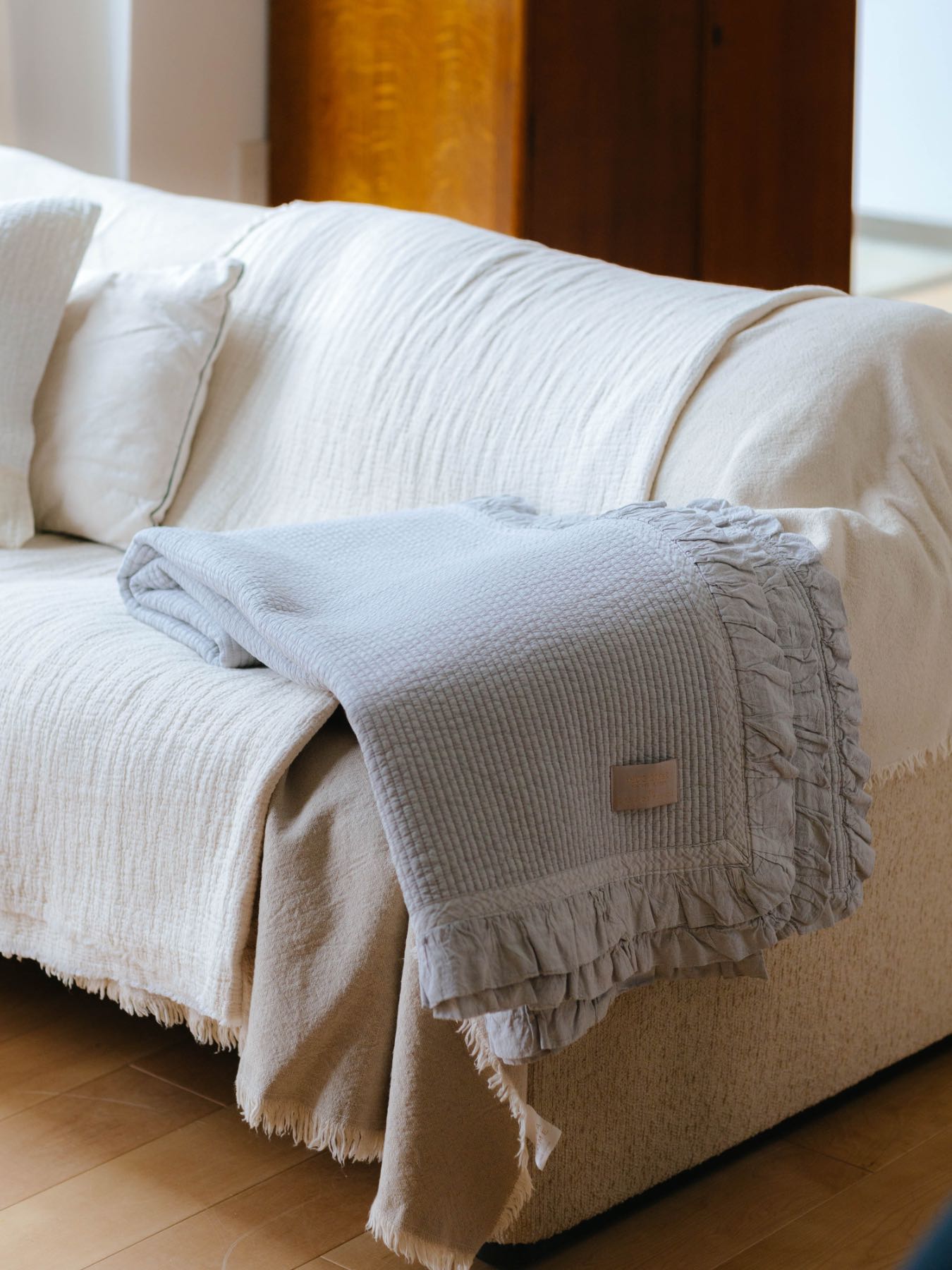 HUG Ō WäR × Orné de Feuilles イブルマルチカバー｜マルチカバー