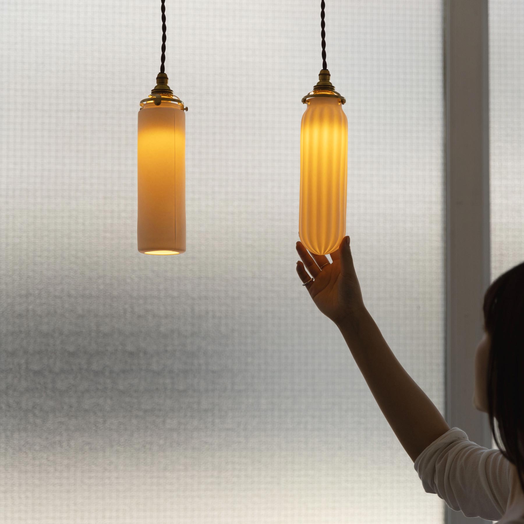 飛松灯器 Sサイズ｜ペンダントランプ｜オルネ ド フォイユ公式