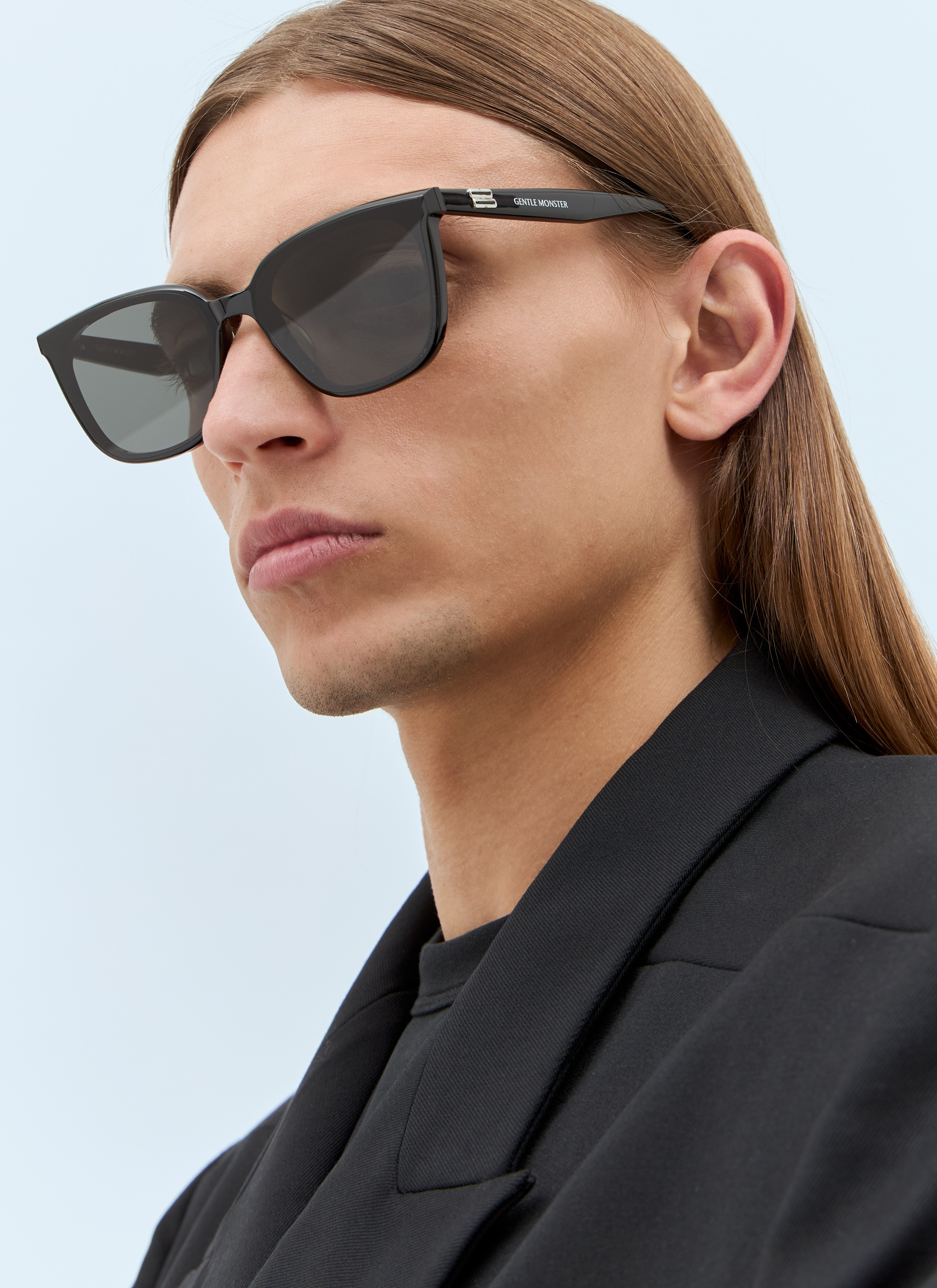 Gentle Monster レディース ピノ 01サングラス の ブラック | LN-CC®