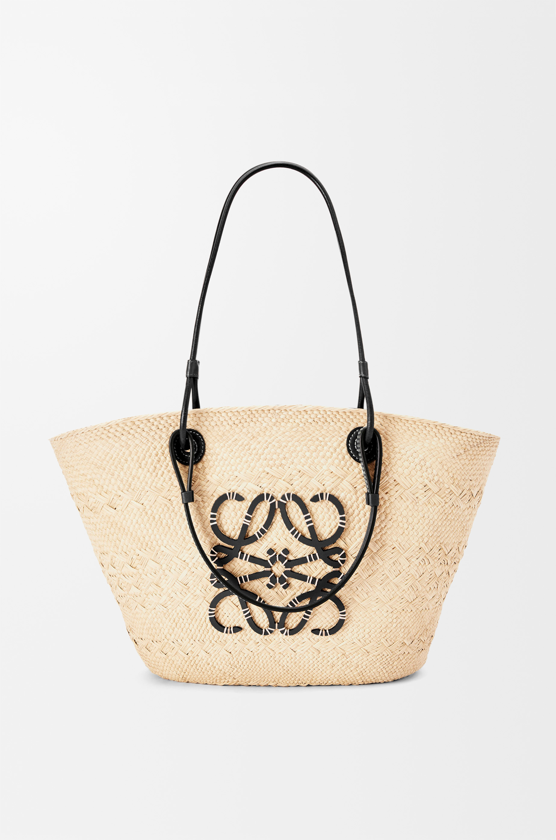 Medium Anagram Basket bag in iraca palm and calfskin Beige - LOEWE