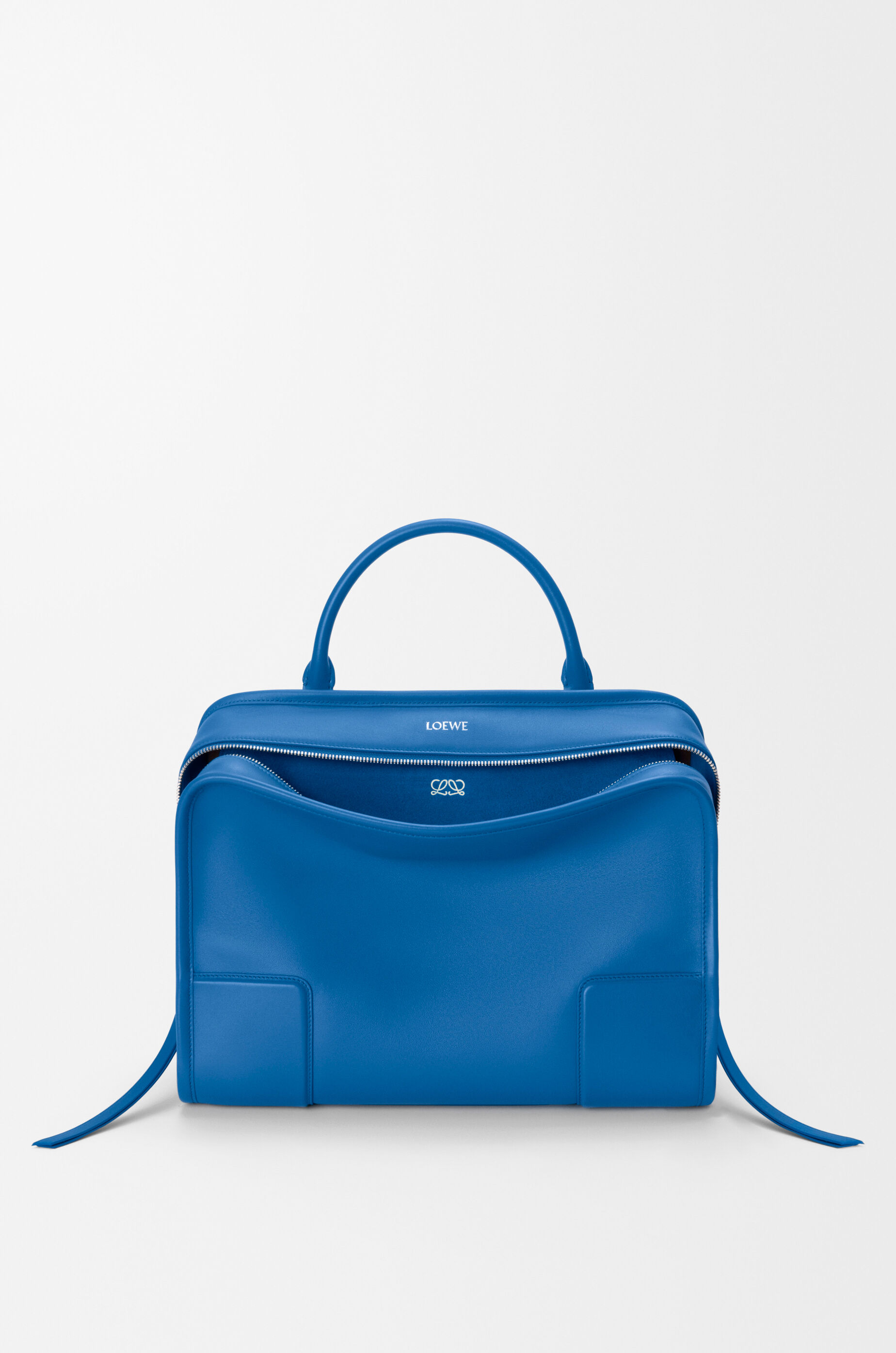 アマソナ180 バッグ ラージ（ソフトカーフ） ブルー - LOEWE Japan