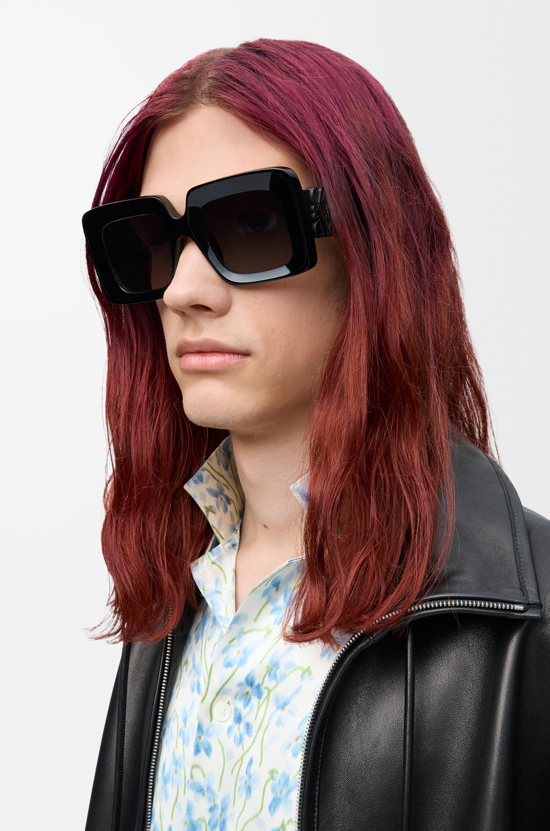 スクエア マキシ アナグラム サングラス ブラック - LOEWE Japan