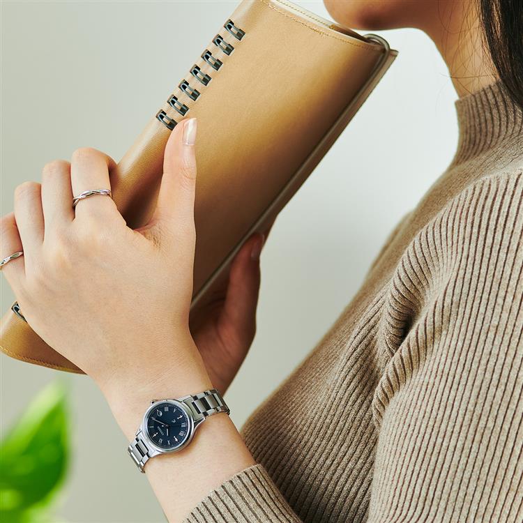 hikari collection【国内正規品】ES9490-61L: ファッション＆トラベル