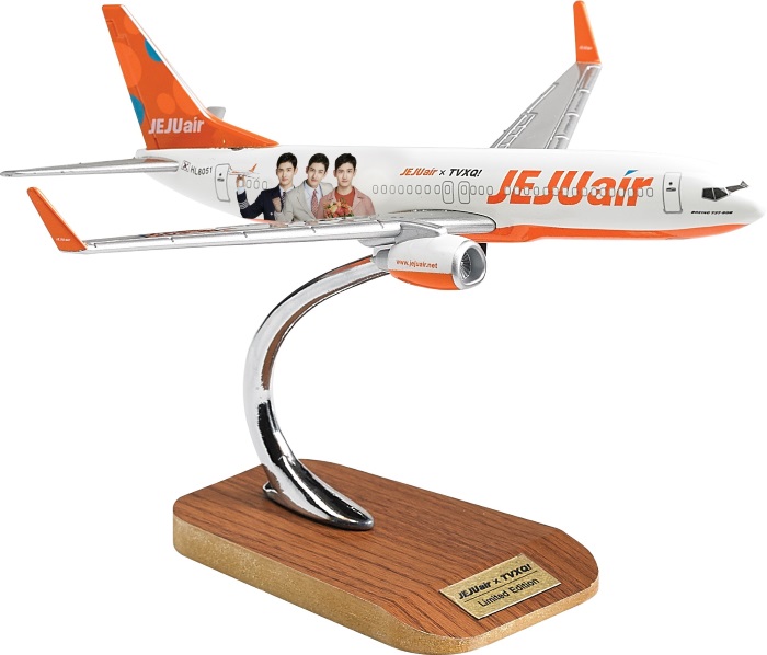 東方神起チャンミン機＆完全体も！チェジュ航空が新グッズ販売