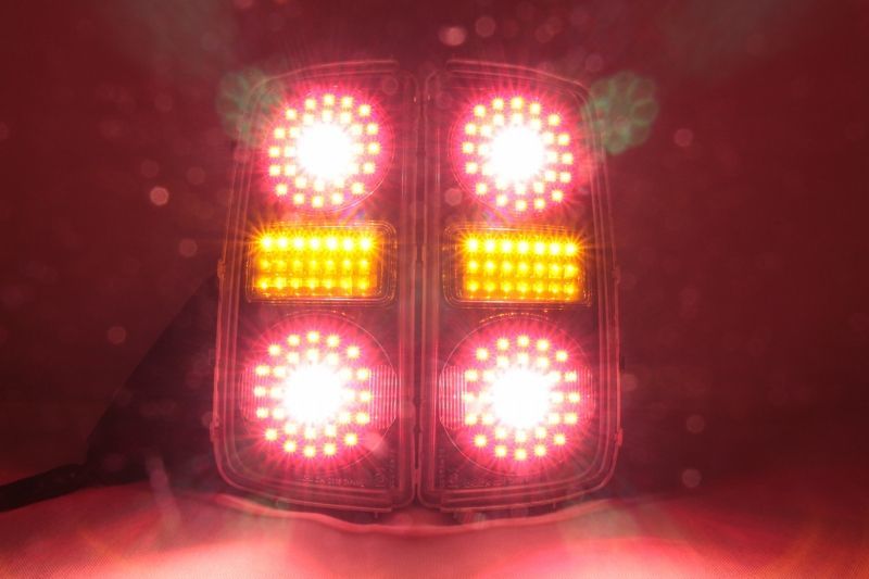 E51 エルグランド 中期・後期 ライダー フルLEDロアテール - LED