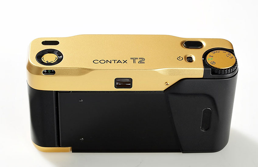 Contax T2 Gold '60 Years' | AI_11_15895
