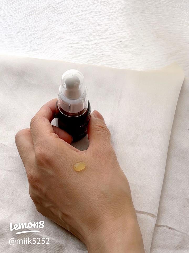 目袋専用美容液でぷっくり目袋をケアする方法