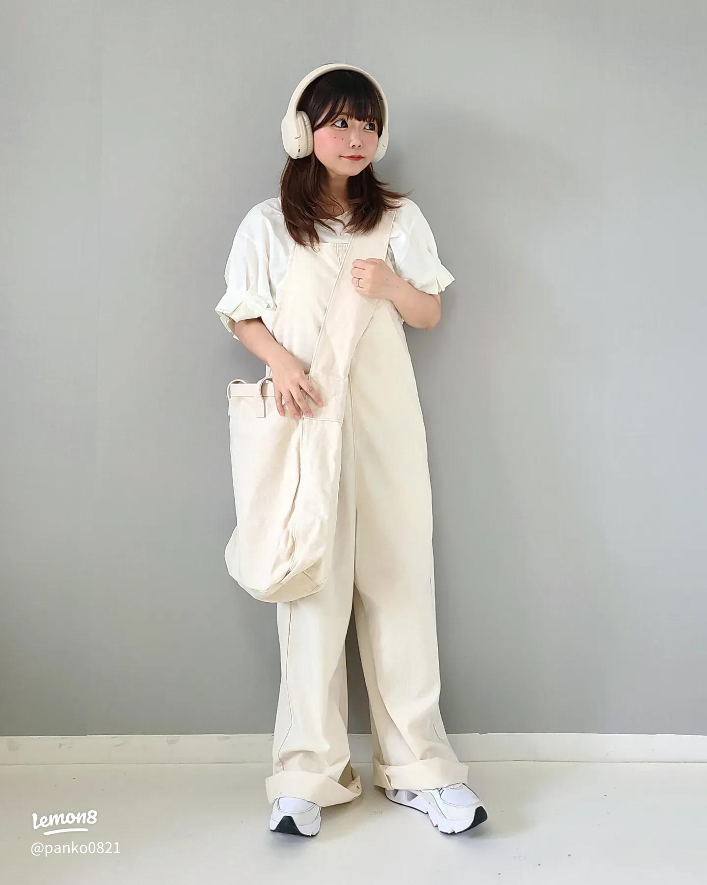 夏にぴったり！Leeサロペットでつくるオールホワイトコーデ