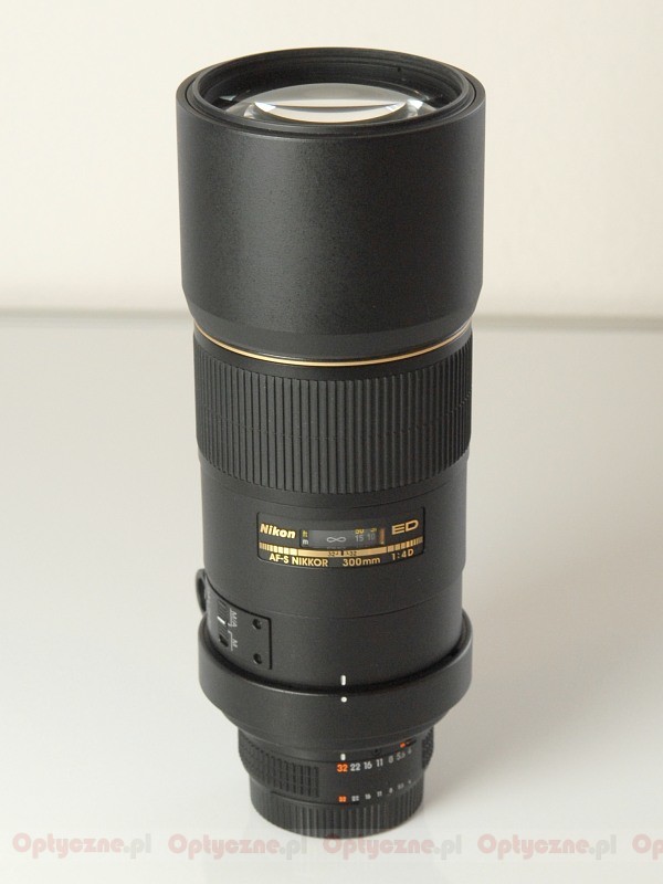 Nikon Nikkor AF-S 300 mm f/4D IF-ED - LensTip.com