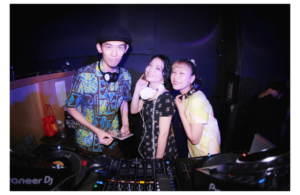 Francis with Lily / yes, mama ok? / NEIL AND IRAIZA / DJ: Pop Help