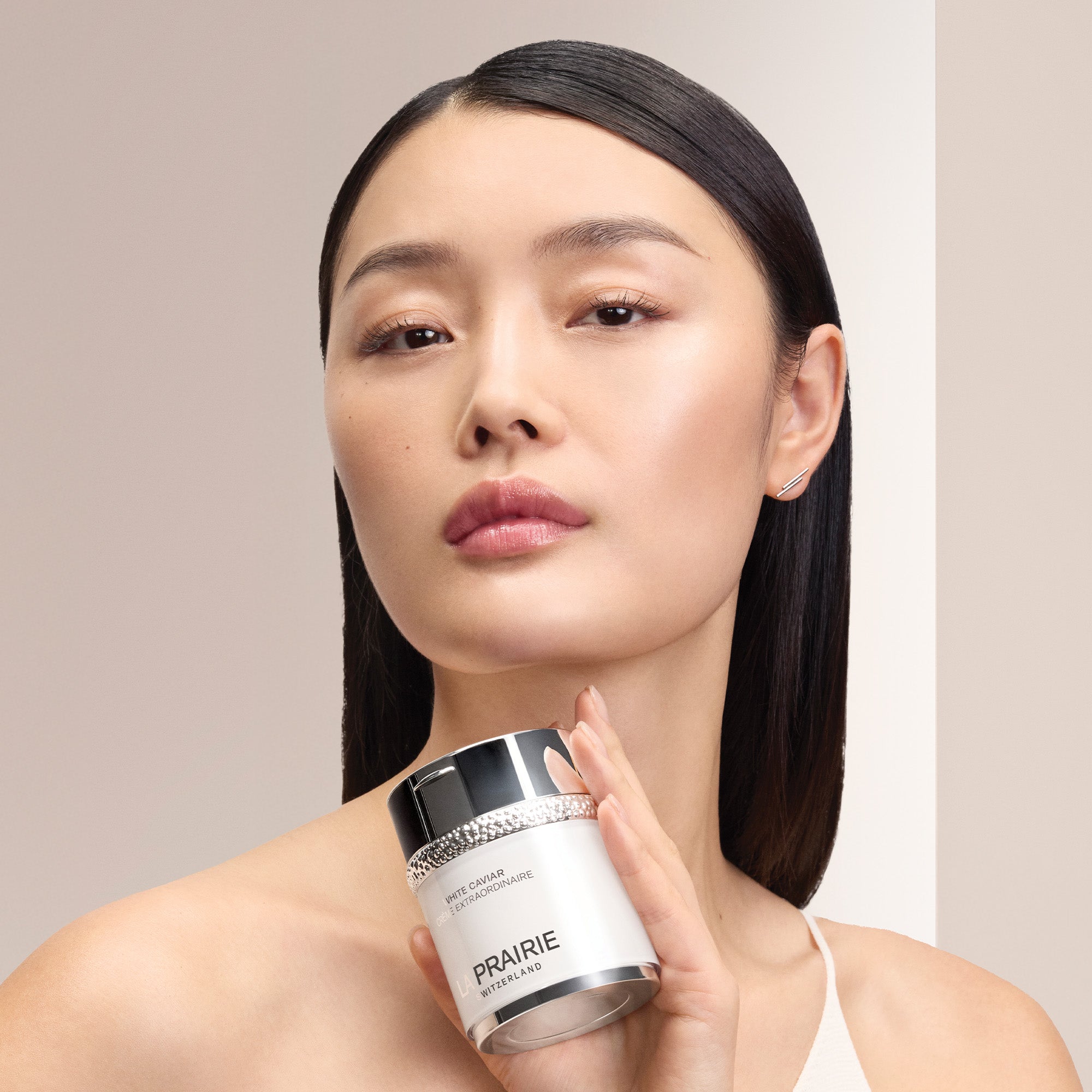 イルミネーティングアイエクストラオーディネア ラ・プレリー（la