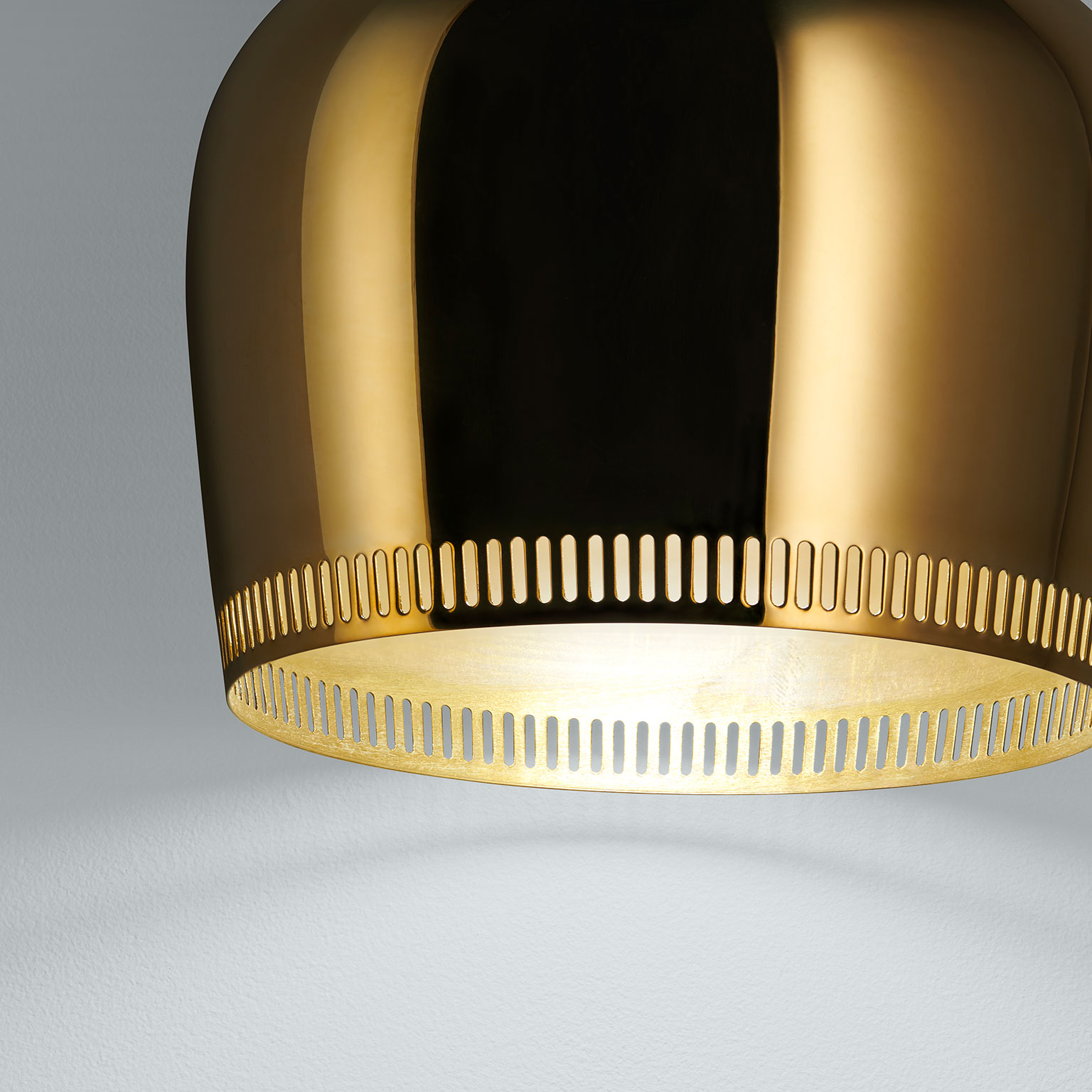 artek（アルテック）A330S ペンダント GOLDEN BELL SAVOY | LIVING