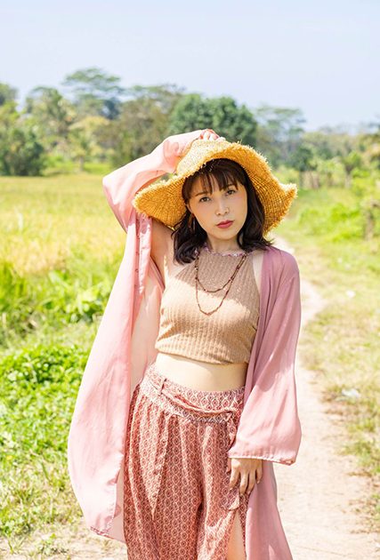 新田恵海、デジタル限定写真集の配信を記念したオンライントークショー