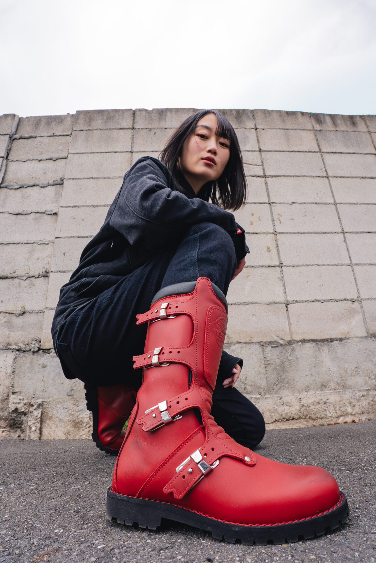 お洒落を楽しみたい全てのライダーへ！デザイン性と安全性、履き心地を