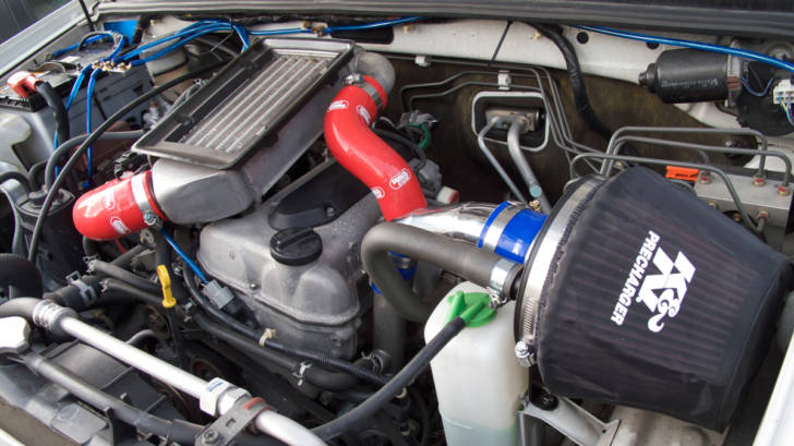 ブローオフバルブ交換とエアクリーナーボックス再装着