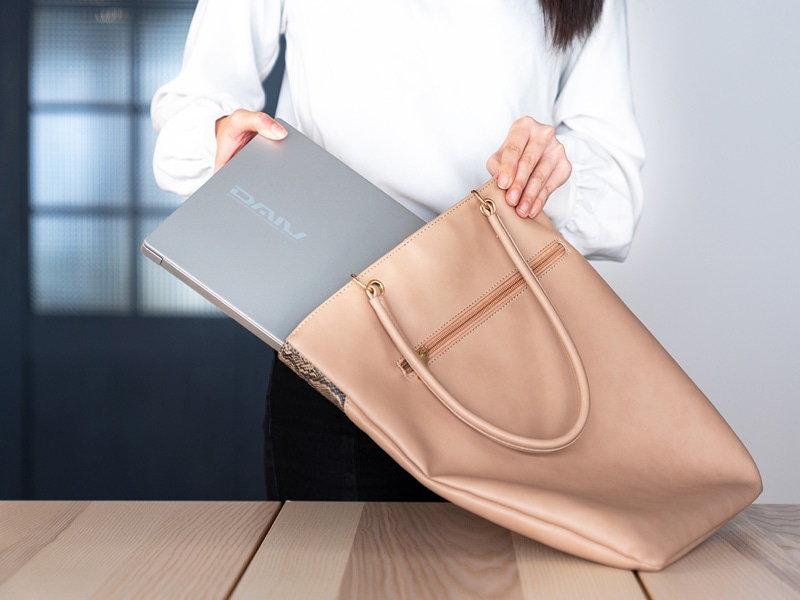 DAIV 4P Windows 11 Iris Xe グラフィックス搭載 高性能 軽量ノート