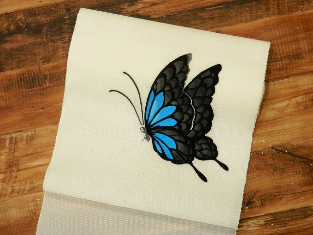 誉田屋源兵衛 九寸名古屋帯 『蝶』 黒/白 紋紗 刺繍 夏・単衣用 【お