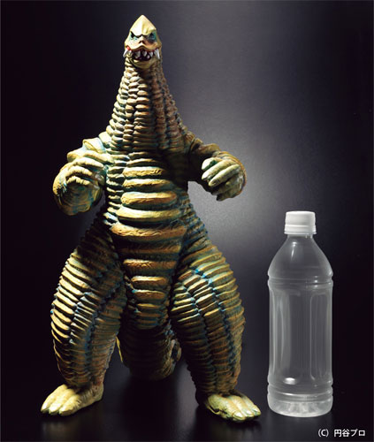 あの人気怪獣レッドキングが高さ約40cmの巨大で精巧なフィギュアに