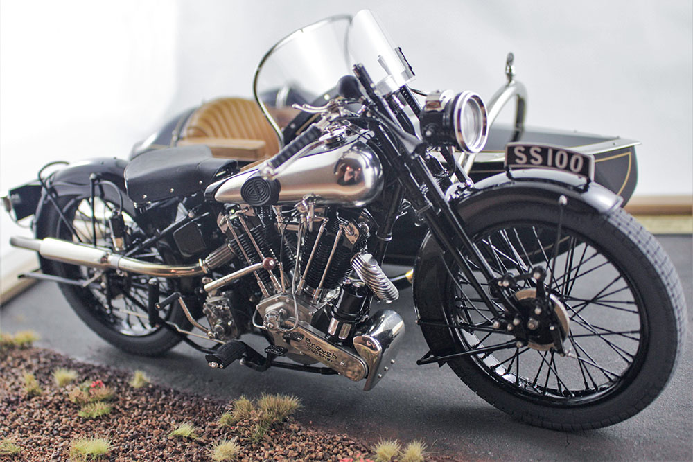 1/9scale Brough Superior SS100 & AGS Sidecar built by Scott Kilford
