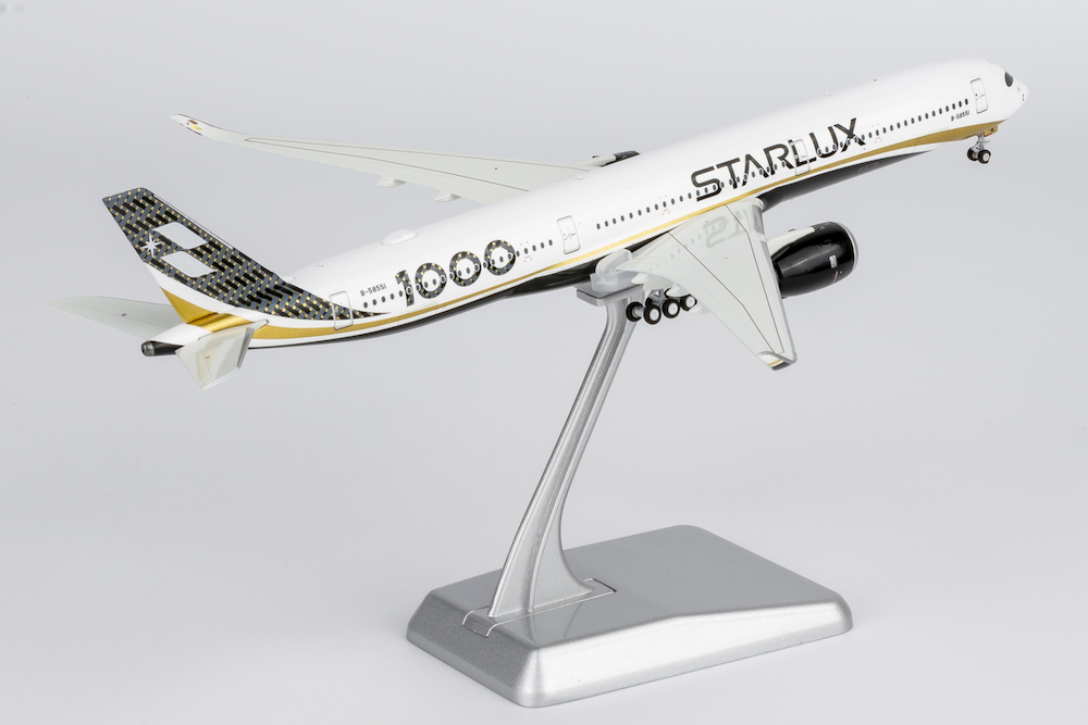 Airbus A350-1000 Starlux Airlines ULTIMATE | Modelsnavigator.com