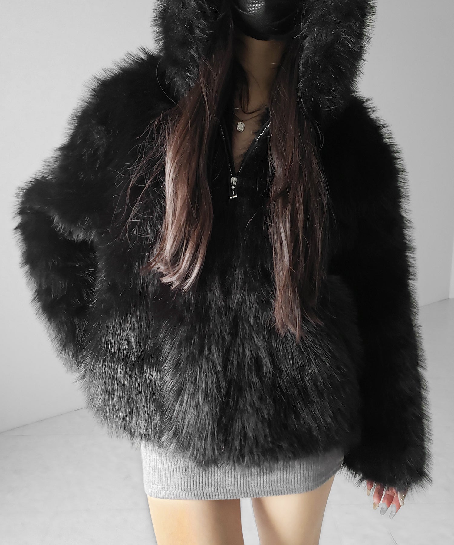 フェイクファーフーディミドルコート ／ fake fur hoodie middle coat